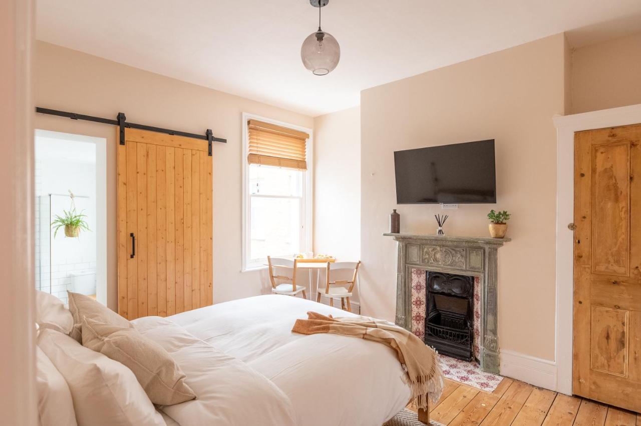 Bed and Breakfast Doghouse Margate Esterno foto